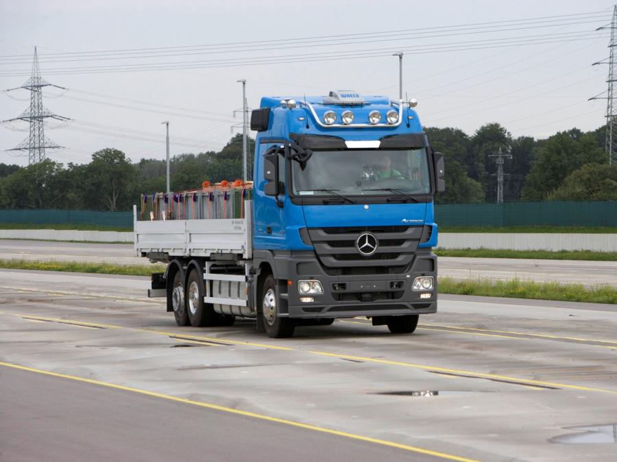  Mercedes-Benz Actros 2741 2008 года  (фото 1 из 2)